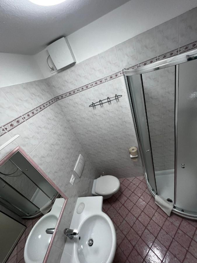 Apartment Cornicello With Pool By Glam Bardolino Luaran gambar
