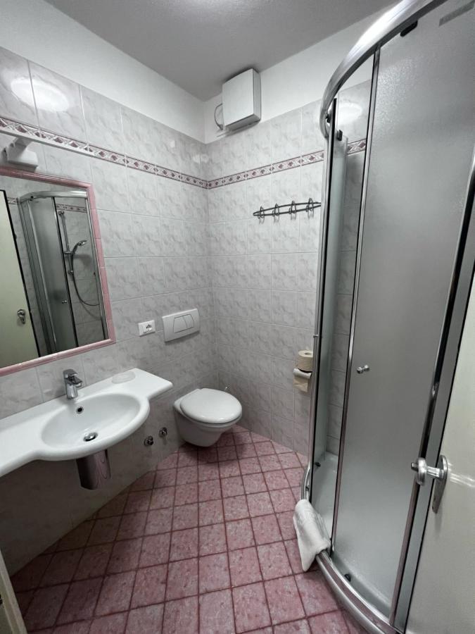 Apartment Cornicello With Pool By Glam Bardolino Luaran gambar